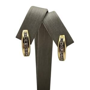 18K Two-tone .70cttw Diamond Semi-Hoop Earrings Lever Back (10584)